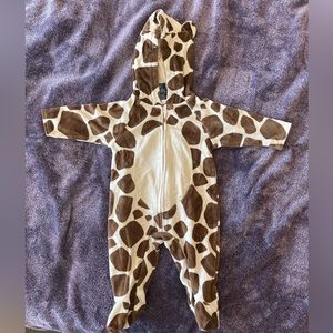 Faded glory giraffe costume, 3-6 months
